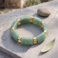 Elegante pulsera de resina de mármol verde con espaciadores de oro pulido para mujer - Brazalete de Cuentas de Acrílico (6808004)