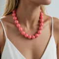 Collar bohemio con grandes cuentas rosas para conjuntos de playa de verano - Estilo de Cuenta Redonda Grande / Rosa Coral (6785602)