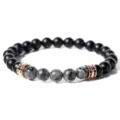 Herren Natur Obsidian Perlenarmband mit mikrogefassten Zirkon Roségold Abstandshaltern. - Roségold Distanzstück-Schwarz Blitz Stil