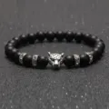 8mm mattschwarze Vulkangestein Onyx Perlen Armband mit Silber Leopardenkopf und Strasssteinen. - Matter Achat Silber