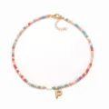 Bunte Perlenkette mit goldenem Buchstaben P Anhänger und Herz Charm für Damen Modeschmuck - Buchstabe P