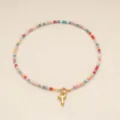 Collier de perles colorées avec pendentif lettre dorée style bohème bijoux tendance femmes - Lettre T / Or