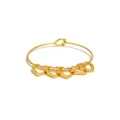 Goldenes Edelstahl Armreif mit Herz Anhängern und offenen Herzen Anhänger Design. - 5 Herzanhänger / Gold