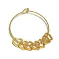 Goldfarbene Edelstahl Offene Armreif Armband Mit Mehreren Herzanhängern Stil Variante - 7 Gravierte Herzen / Gold