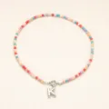 Collier de perles colorées style bohème lettre K pendentif en acier inoxydable mode - Lettre K / Acier