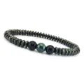 Herren Magnetstein Armband mit matten schwarzen Perlen und farbigen Kontrastkugeln. - Stil J
