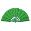 Abanico plegable de Kung Fu verde vibrante con mango de plástico y superficie de tela. - Verde
