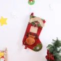 Grosse Weihnachtssocke Geschenktüte mit Pluesch Rentier und Schneeflockenmuster für Deko. - Rentier-Socke mit Karomuster