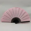 Eleganter rosa Glitzer Kung-Fu-Faltfächer mit schwarzen Rippen für Tanz und Auftritte - Rosa