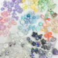 Colección mixta de cuentas y dijes DIY iridiscentes AB chapados en UV en varias formas - Paquete de 500g / Multicolor