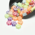 Primer plano de cuentas de flores sonrientes de acrílico de 10mm para joyería. - 10mm (Aprox. 1700 Piezas/500g) / Blanco Claro