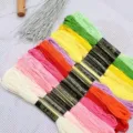 Kit de hilos de bordar multicolor con madejas de 6 metros para punto de cruz - Juego de 24 / 24 Colores