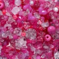 Mezcla de cuentas de acrílico rosa con formas de corazón y flores para joyería DIY - Peso 50g / Rosa rojo