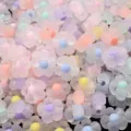 Primer plano de cuentas de flores de acrílico esmerilado de 12 mm para creación de joyas - 12mm (900 Piezas) / Mezcla Mate