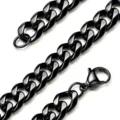 Close-up detail of black titanium steel Cuban link chain necklace with lobster clasp - Width 3.5mm - Bracelet 18+5cm / Black