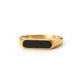 Minimalist gold stainless steel ring for women featuring a rectangular black enamel inlay - Size 9 / 黑片方戒 / Gold
