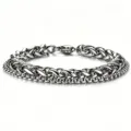Primo piano di un bracciale a doppia catena cubana in acciaio inossidabile argento da uomo - Catena a Doppio Strato / 18cm (8mm) / Colore acciaio