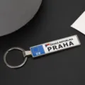 Dettaglio di un portachiavi rettangolare in metallo con design targa di Praga - Stile Praga (Stile 12)