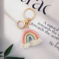 Porte-clés arc-en-ciel en macramé tissé à la main avec franges, couleurs pastel, style nordique - Rose Jaune Bleu