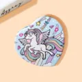 Vue détaillée d'un miroir de poche en forme de cœur avec licorne et arc-en-ciel - 7.4*7.1*1.0cm / Licorne 6 (Bleu)