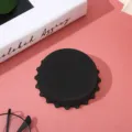 Imán de nevera y abrebotellas manual con forma de tapón de botella negro mate moderno. - Estilo Mate Negro