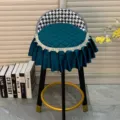 Housse de tabouret matelassée vert foncé avec dossier court et motif pied de poule classique. - Bleu