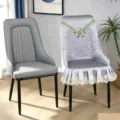 Fodera per sedia da pranzo trapuntata con elegante gonna in pizzo e dettagli floreali. - Copripoltrona piccola a schienale alto (confezione da 1) / Fiori del sentiero - grigio