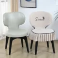 Fodera per sedia da pranzo moderna e minimalista con gonna plissettata ed elegante ricamo. - Farfalla dolce - seduta rotonda beige CC