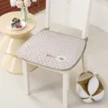 Gestepptes Stuhlkissen mit sicheren Bändern und weichem atmungsaktiven Stoff für den Sitz. - 42x45cm / Einzelne Blume / Kaffeebraun