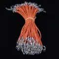 Gedetailleerde weergave van 3 mm oranje gevlochten PU-lederen koorden met zilveren sluiting - Oranje