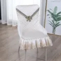 Funda para silla de comedor acolchada elástica con volantes de encaje y bordado floral - Estilo cintura delgada – gran lujo / Flowers on the Path – beige