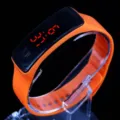 Sportieve oranje siliconen LED elektronische horlogeband voor kinderen en tieners - Oranje