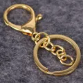 Hochwertiges goldenes Schlüsselanhänger-Set mit Karabinerverschluss für DIY-Schmuckherstellung - 仿金加4节链条款