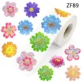Close-up van het levendige holografische effect op kleurrijke bloemenstickers - Holografische Bloemstijl (ZF89) / 500 Stuks/Verpakking