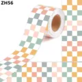 Detail der selbstklebenden Stickerrolle mit Schachbrettmuster für Pinnwände - Macaron Pastell Gingham (ZH56) / 10m Rolle