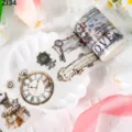 Detailansicht von Vintage-PET-Aufklebern mit Uhren-, Schmetterlings- und Notenmotiven - Viktorianische Vintage Taschenuhr (ZI34) / 2 Meter Pro Rolle