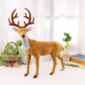 Figura realista de ciervo Sika de peluche marrón para decoración navideña acogedora - 50cm