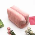 Weiche rosa gesteppte Samt-Kissenfedertasche und Kosmetiktasche zur Aufbewahrung - Einfaches Kissen-Design (Einfaches Federmäppchen) / Rosa