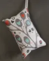 Bolsa de carbón de bambú colgante para coche con patrón floral para purificación de aire - Pareja Árbol de Corazón