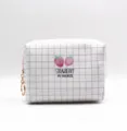 Neceser de maquillaje impermeable con rejilla blanca y lindo estampado de fresas - 2 Fresas