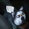 Lindo soporte de caja de pañuelos de felpa para coche con diseño de perro husky gris - Husky con Mariposa (Negro)