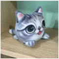 Lindo saco de carbón activado de peluche de gato 3D para coche con ojos grandes - Estilo Cabeza de Gato Gris / Tamaño: 12x12x10cm
