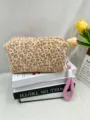 Neceser de maquillaje grande de felpa leopardo con asa de muñeca rosa muy suave. - Estilo Leopardo (Con Cordón) / Amarillo