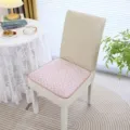 Coussin de chaise antidérapant à motifs dans un cadre domestique chaleureux et décoratif - Matelassé Antidérapant / Rose Floral