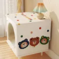 Copertura per comodino antipolvere stile crema simpatico orso stampato tovaglia lunga - Orsetto felice e giocoso - peluche corto sagomato