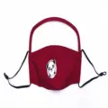 Vista detallada de mascarilla de algodón roja para niños con panda y visera protectora - Talla única / Cartoon valve wine red