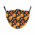 Vista detallada de máscara de Halloween con estampado de calabazas y huesos - Talla única / Estampado Hueso Calabaza (021) / Retrato de atleta 2