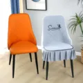 Fodera trapuntata grigia per sedia con gonna a balze e ricamo decorativo per sedia curva - 1 fodera per sedia / Fodera per Poltrona Mezzo Bracciolo Grigio Farfalla Sweetheart