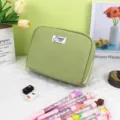Grote groene canvas opbergtas voor schoolspullen en cosmetica met Lucky Day label - Groen