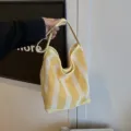 Bolso tote de malla transpirable con rayas amarillas y blancas para vacaciones de verano - S / Rojo